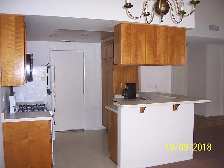1450 Potomac Cir — Photo 5
