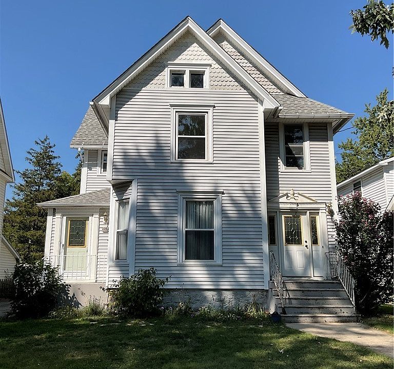 1st image of 152 Elmwood Ave