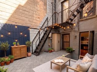 118 E 4th St #3B, New York, NY 10003