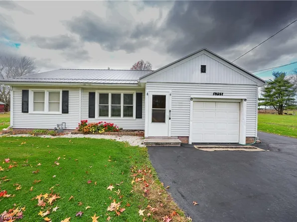 6755 State Route 305, Fowler, OH 44418