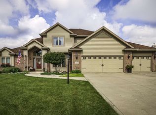 2218 Shore Oaks Pass, Fort Wayne, IN 46814