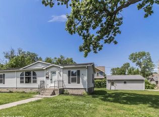 825 Washington Ave, Des Moines, IA 50314