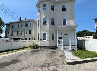 3 S Crystal St, Worcester, MA 01603