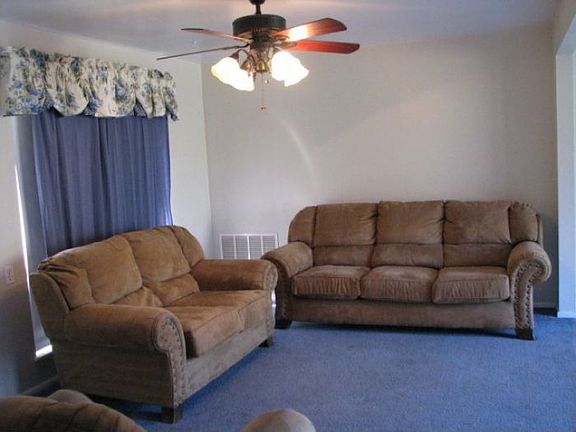 4th image of 4912 Camille Ct