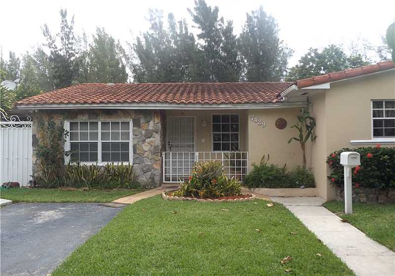 1st image of 7429 S Waterway Dr
