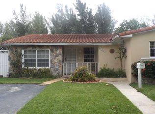 7429 S Waterway Dr, Miami, FL 33155