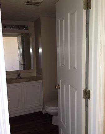 3rd image of 5569 Green Brothers Blvd