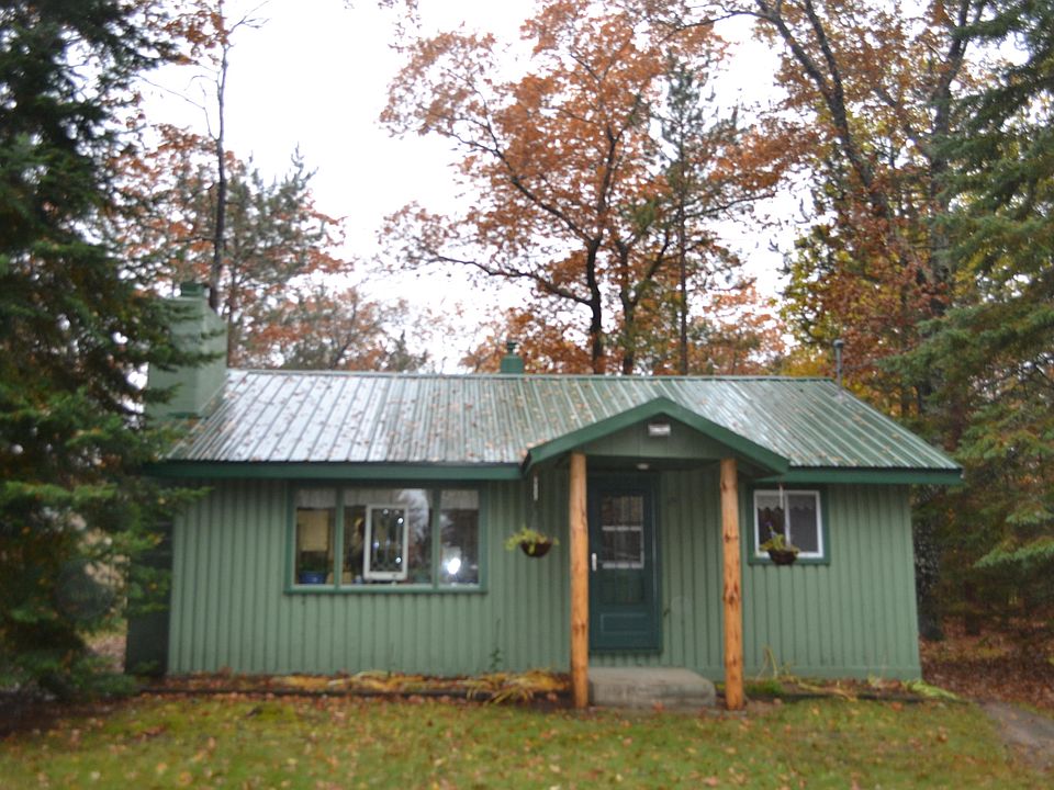 1st image of 18030 Pine View Dr