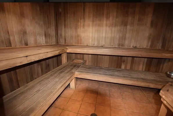 Rented by Carnegie Management Inc | media 21