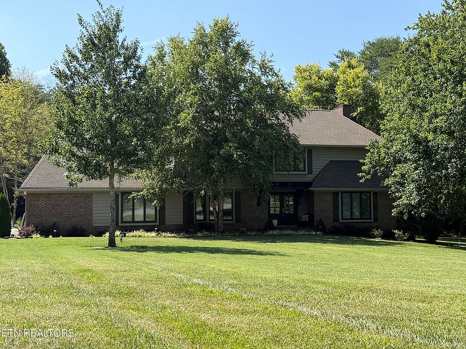 1st image of 913 N Briarcliff Cir