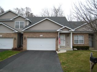 1522 Scarlett Way, Woodstock, IL 60098