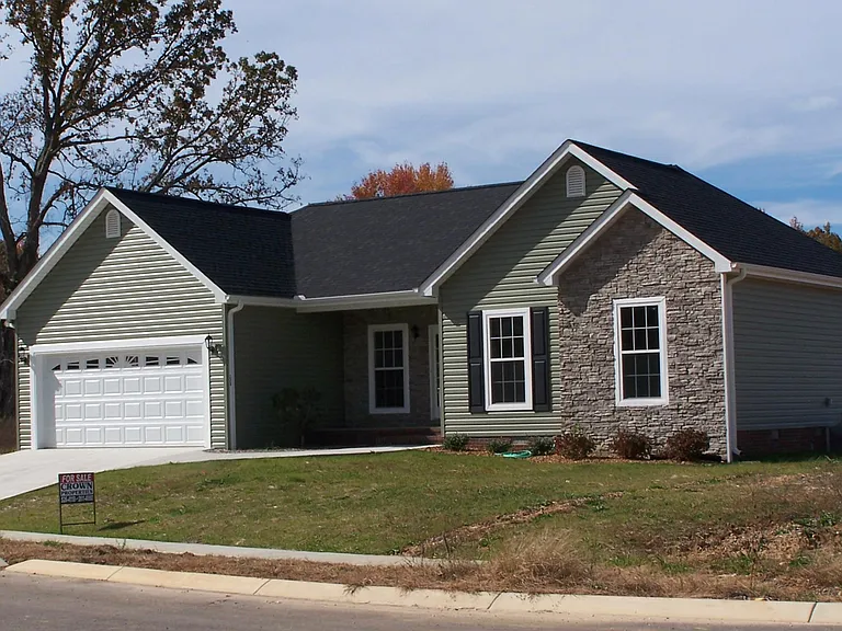 1620 Bobby Nichols Dr — Photo 1