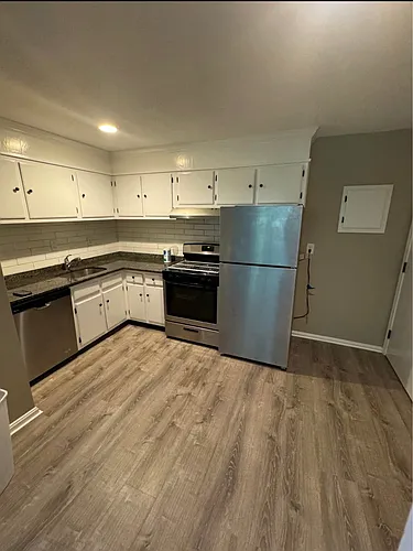 655 W Lowell Ave #7 Photo 1