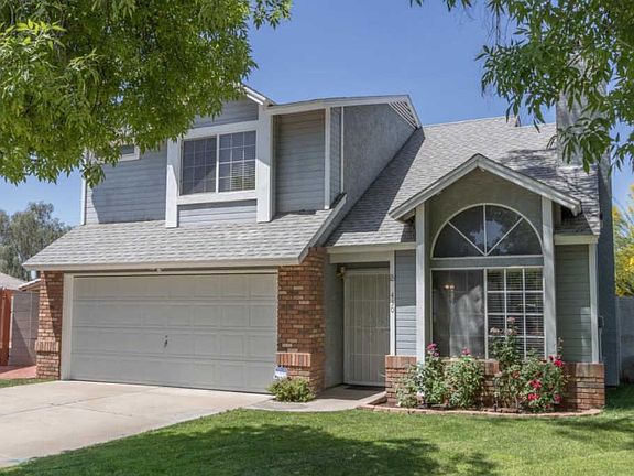 3rd image of 430 W Rockwood Dr