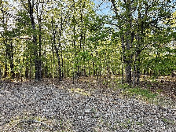 4th image of 187 Bear Lake Rd