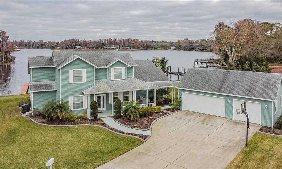 1st image of 10207 Lake Grove Dr