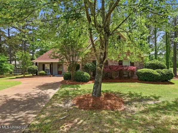 103 Hartfield Dr, Madison, MS 39110