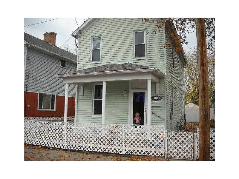 1325 Washington Ave photo 1