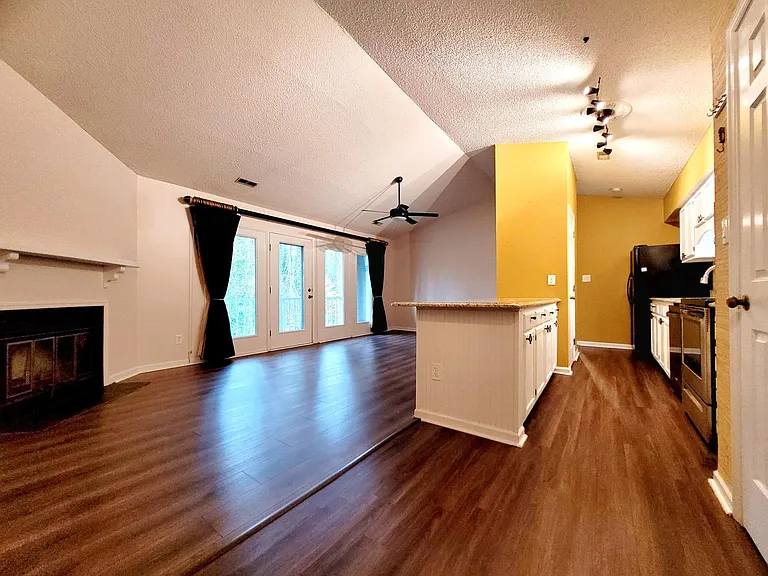 1300 Park Glen Dr #302 — Photo 22