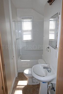 5th image of 432 Sherburne Ave