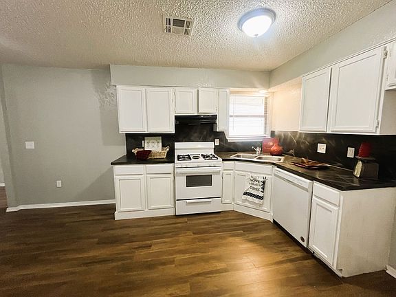 5th image of 256 NW 80th St #221-90-1