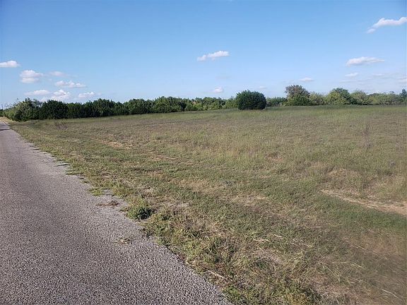2nd image of 5032 Horseshoe Dr Lot 32