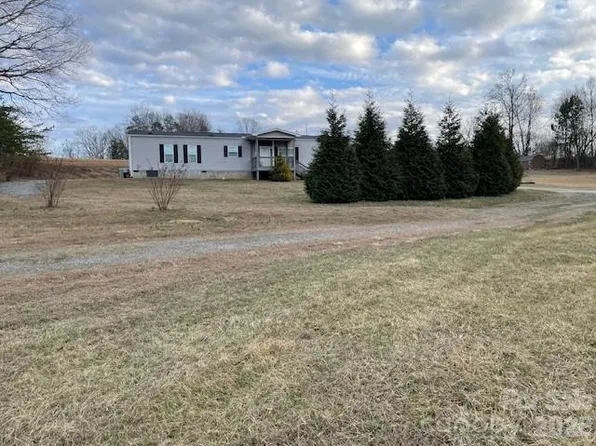 937 Drucilla Church Rd, Nebo, NC 28761