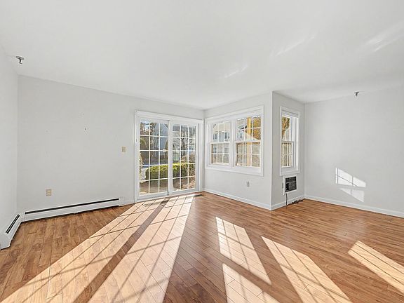 5th image of 332 Parkside Road #3