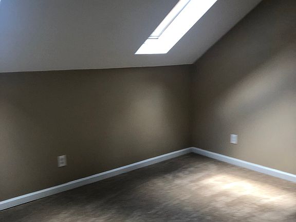 4th image of 500 Chimney House Ct