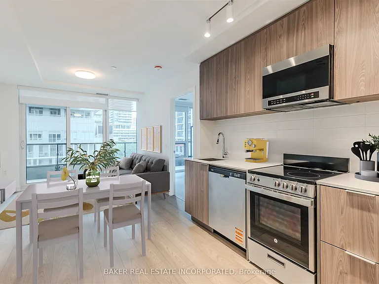 223 Redpath Ave #202 — Photo 1