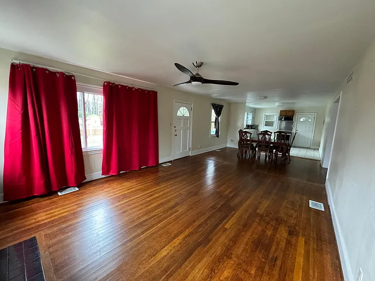 226 Owen Blvd — Photo 3