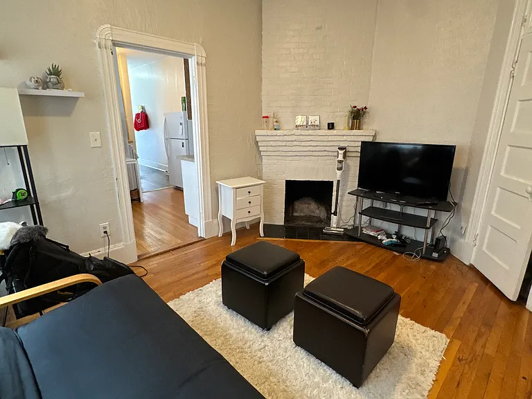 34 Anderson St #6 — Photo 4