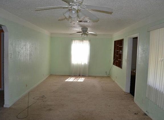 3rd image of 703 NE 10th Ave