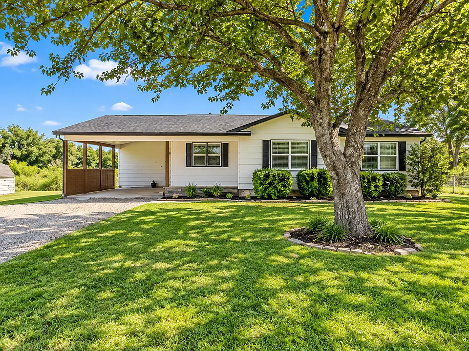 1166 N Business Highway 78