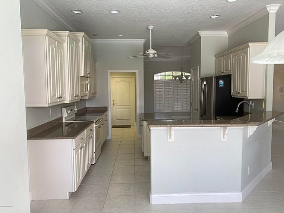 5th image of 170 Seaglass Dr