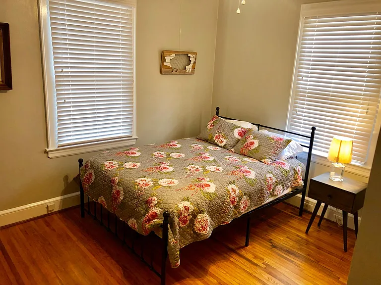2132 Scott Ave — Photo 12