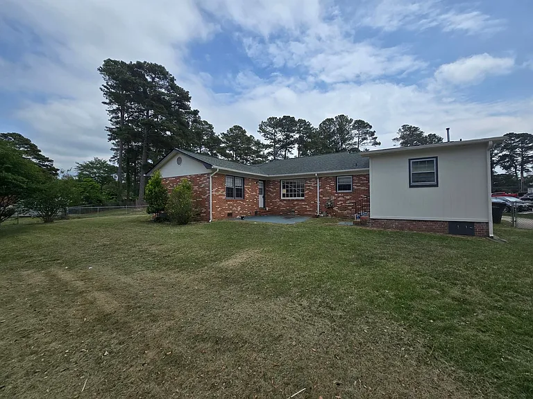 5247 Brownwood Ct — Photo 2
