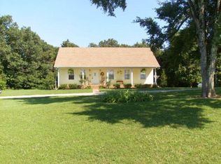 8508 Shaw Ovil Rd, Hopkinsville, KY 42240