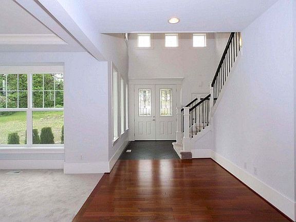 2nd image of 12957 SE 46th Pl