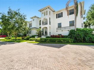 815 Bentwater Cir APT 204, Naples, FL 34108