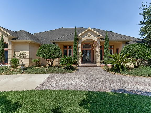 2nd image of 176 Herons Nest Ln
