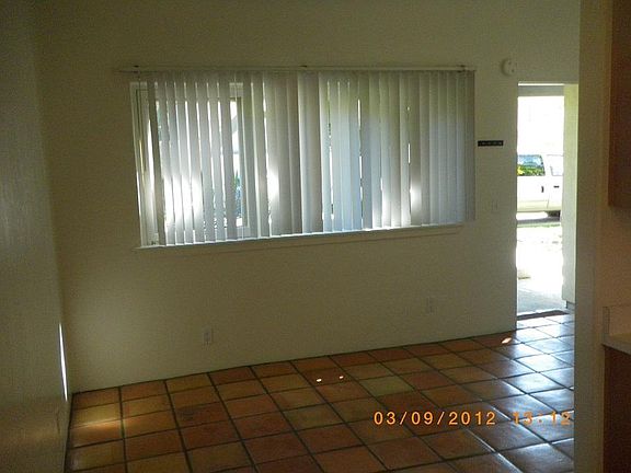 4th image of 324 W Mission St #B