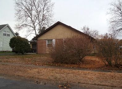 2nd image of 33 Bosworth Ln
