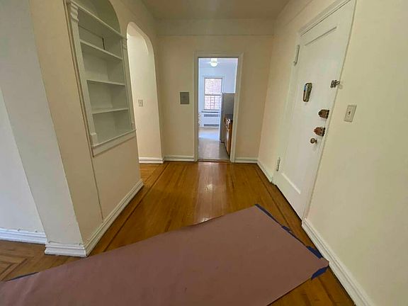 5th image of 64-62 Booth St #3I