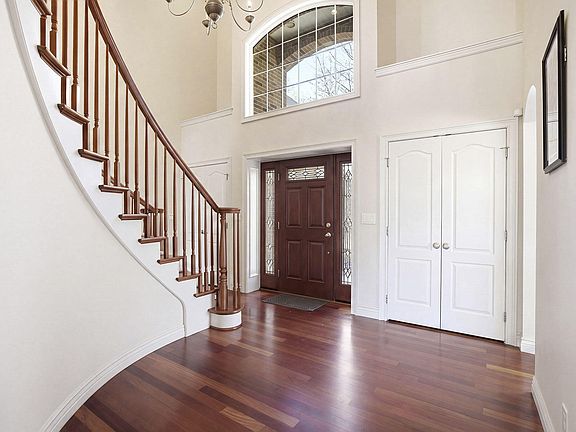 5th image of 4915 N Stockbridge Dr