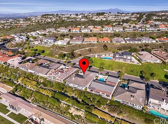 3rd image of 17 Carmel Bay Dr