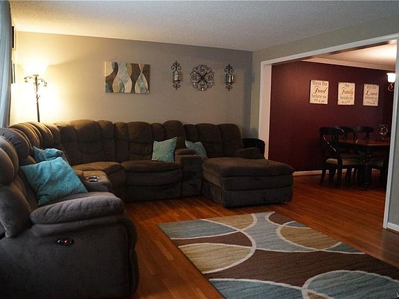 2nd image of 469 Fruitwood Ter
