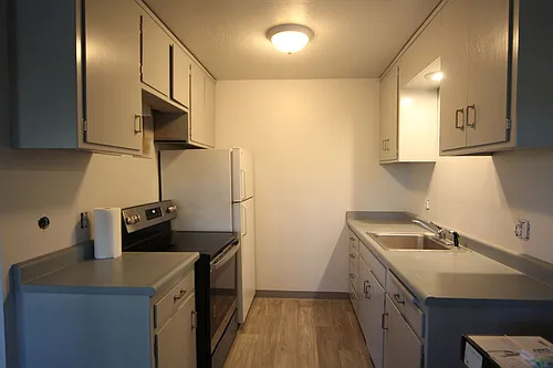 945 Harold Dr #10 Photo 1