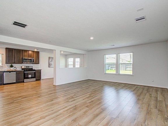 3rd image of 22802 Wolfshire Way