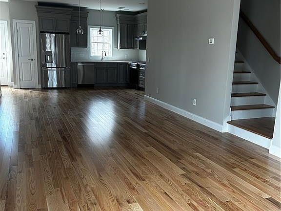 2nd image of 24 Kensington Way